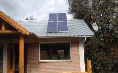Paneles solares conectado a red eléctrica Villa Turismo