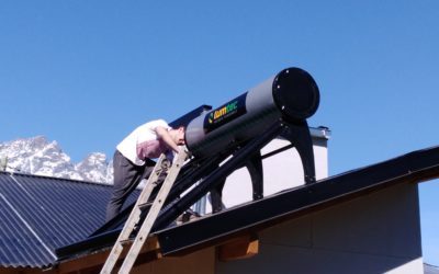 Instalación de termotanque solar de 200lts en El Bolson, Río Negro
