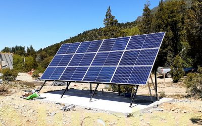Instalación de sistema solar fotovoltaico sin acceso a la red eléctrica