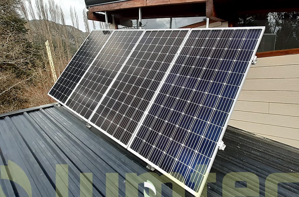 Instalación de sistema solar fotovoltaico de respaldo