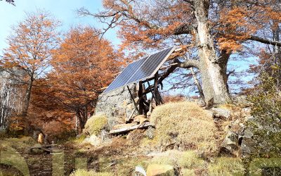 Sistema solar en Refugio Bosque tallado